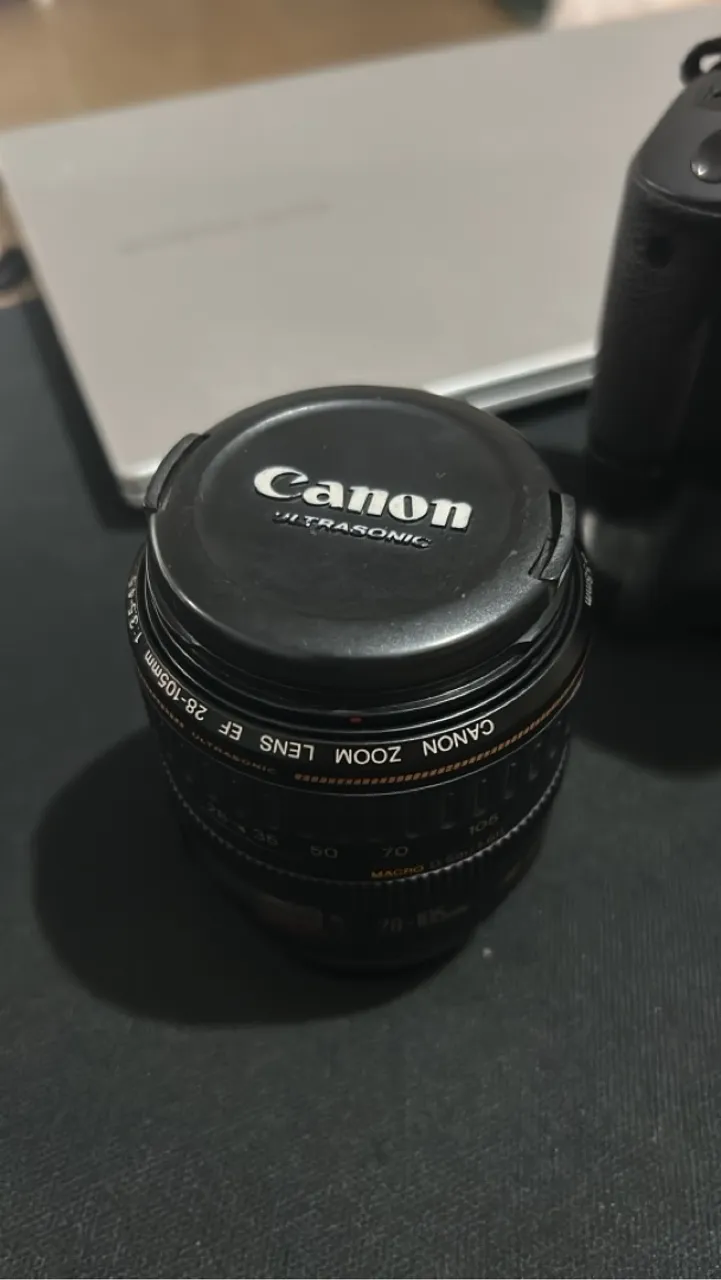 Câmera Canon t5i + Grip + Lente Canon 28-105mm EF Ultrasonic