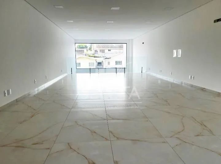 SALA COMERCIAL COM MEZANINO DISPONÍVEL PARA LOCAÇÃO NO CENTRO, EM CASCAVEL, PR - Foto 4