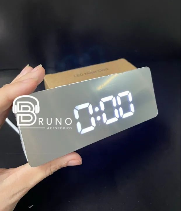 Relógio Digital LED Moderno para Mesa