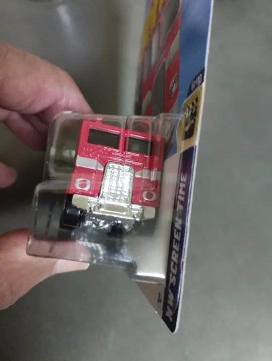Hot wheels Optimus Prime  - Foto 2