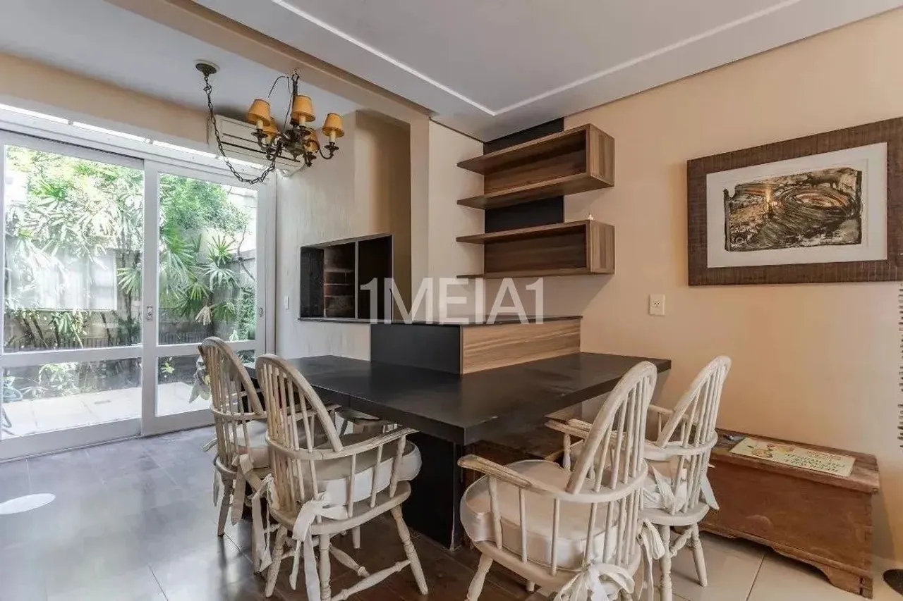 CASA EM CONDOMÍNIO!