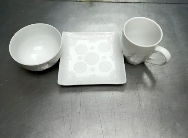 Jogo Porcelana Prato+Caneca+Tijela - Foto 4