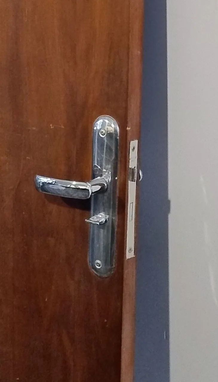 Porta de Madeira Sólida Banheiro Com Fechadura Pado  de Banheiro 61x21064706494483203120