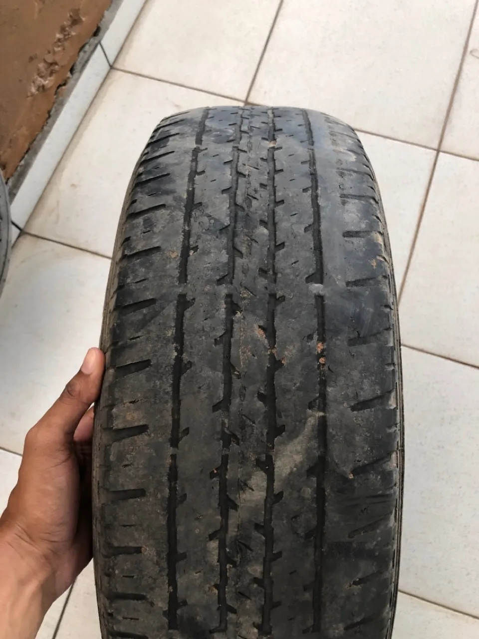 Pneus aro 215/65/16