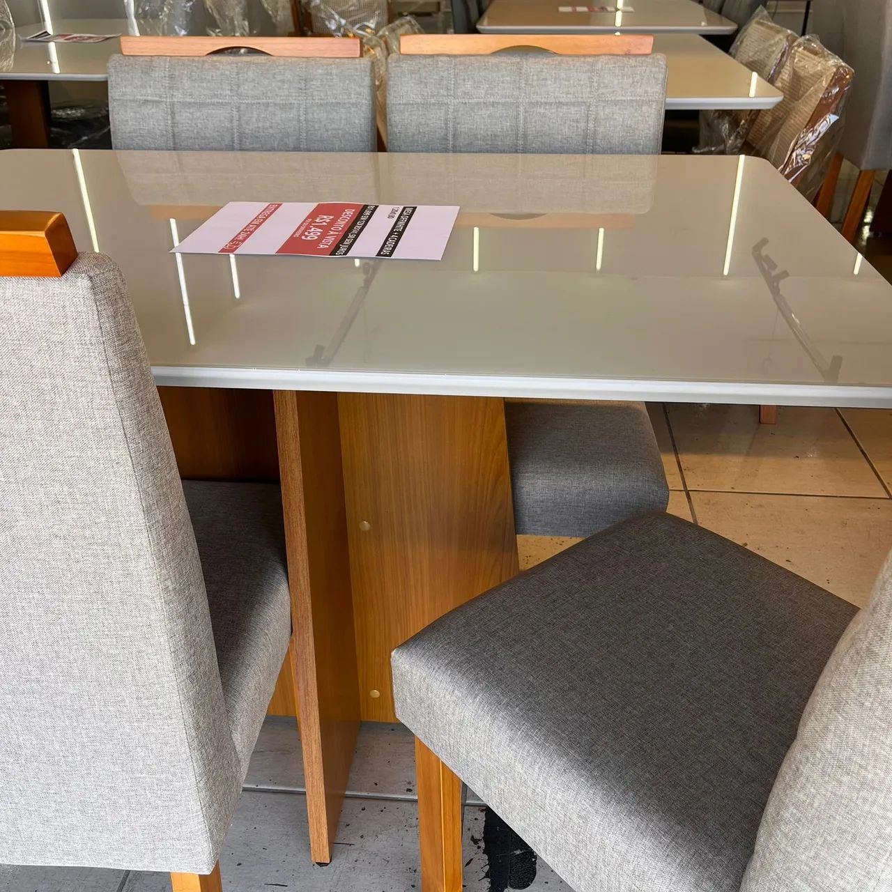 MESA DE JANTAR RETANGULAR +4 CADEIRAS - Foto 4
