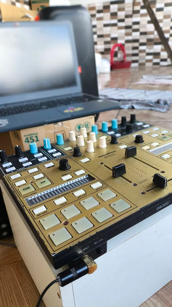 Controladora Novation