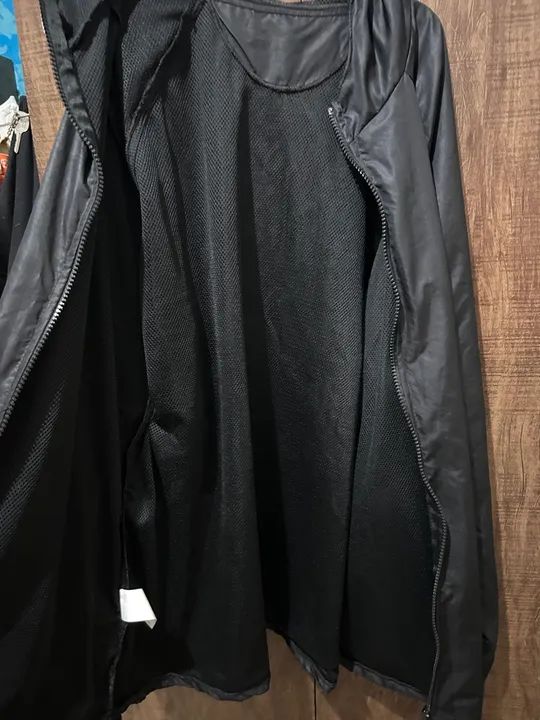 Corta vento Thugnine Preto - Foto 3