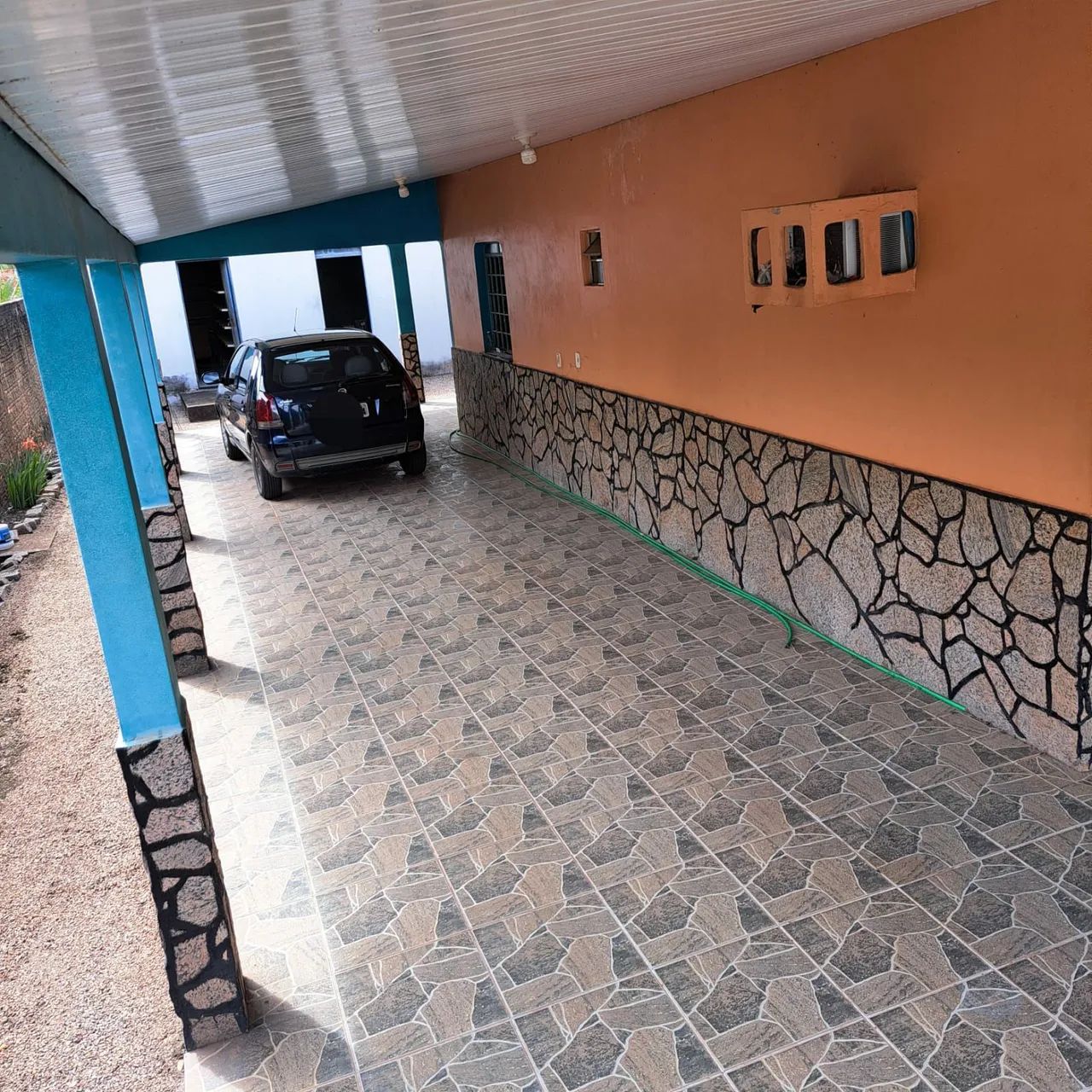 Casa ampla, com depósito.  - Foto 3