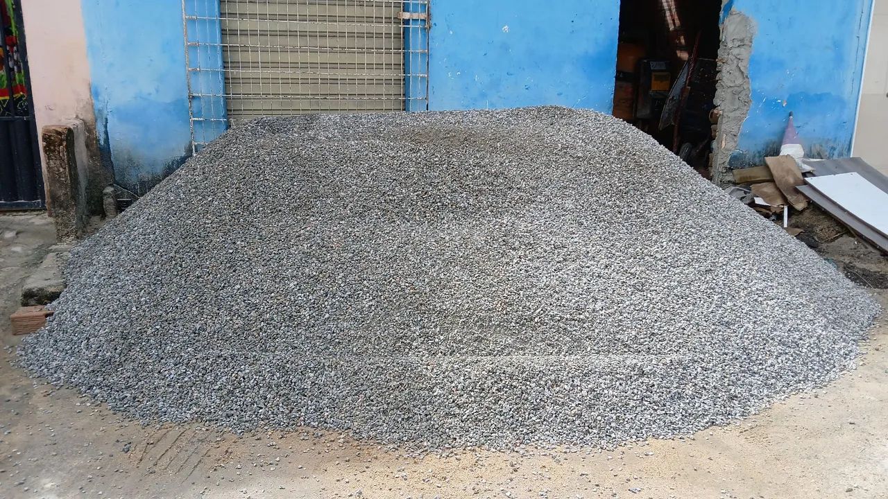 Areia grossa Arisco Brita pedra de alicerce e aterro 