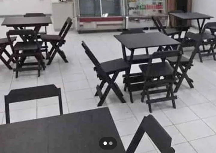 Conjunto de mesas dobráveis pretas64595960131841122