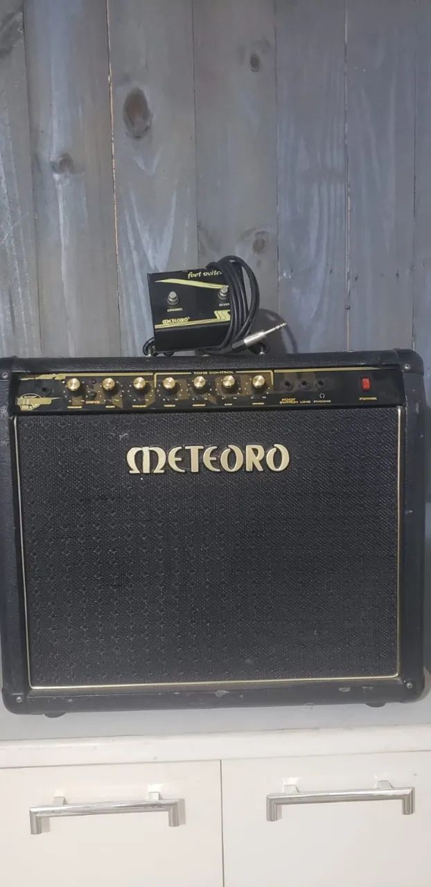 Caixa amplificada Guitarra Meteoro Nitrus 100G (Cubo)