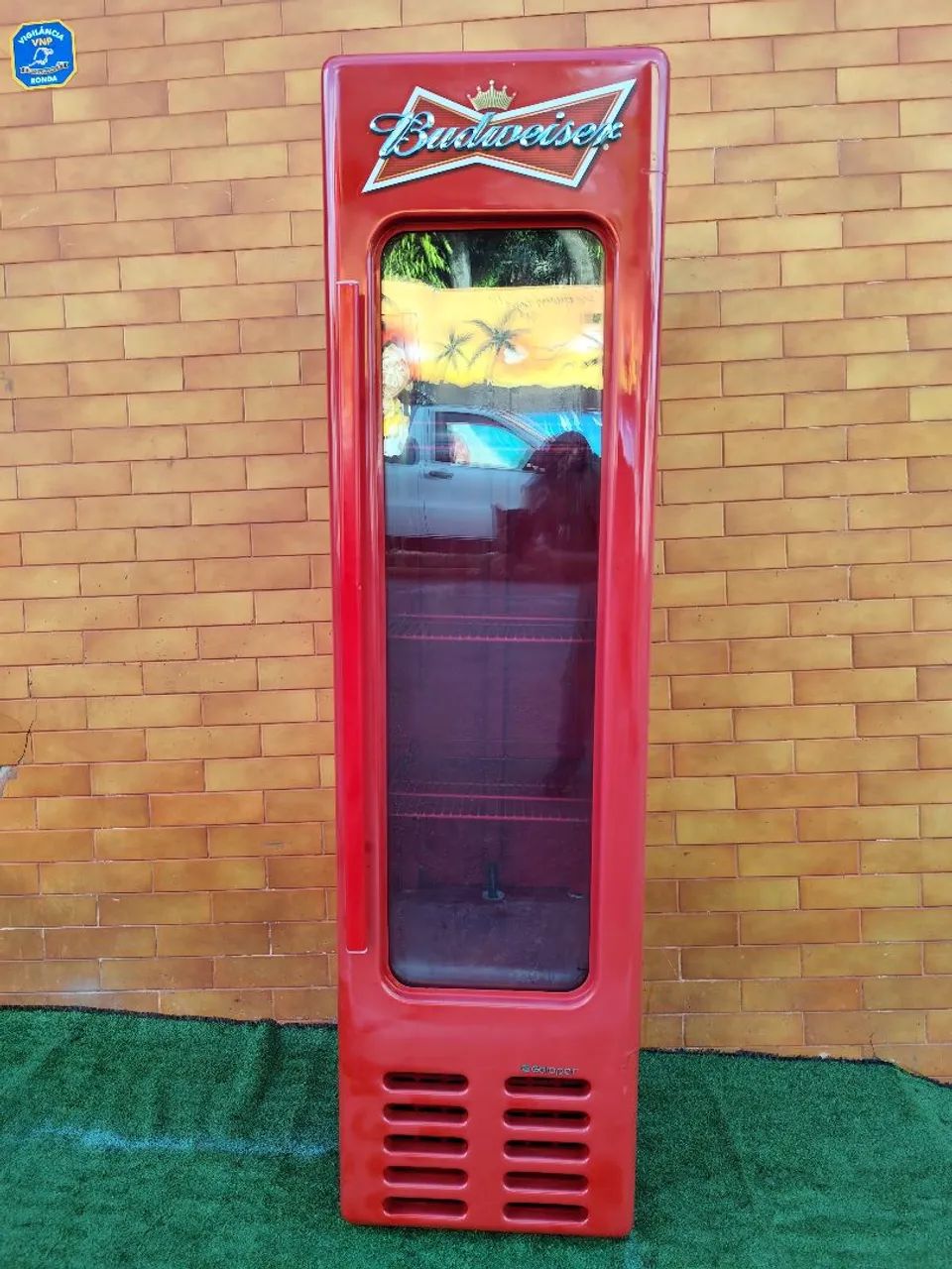 Cervejeira Budweiser 220 vts slin 