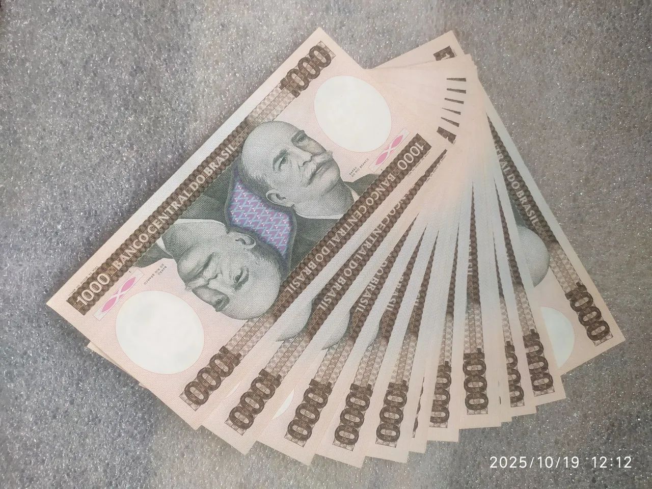 Cédulas Um Cruzeiro e 1000 cruzeiros Banco Central do Brasil - Foto 3