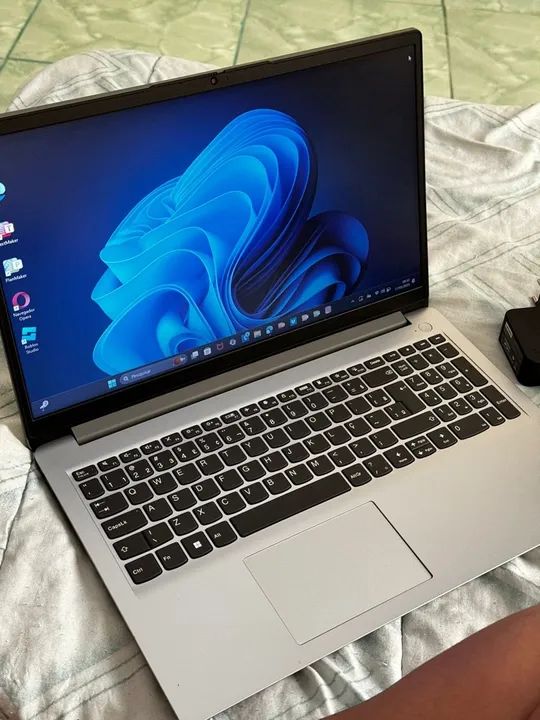 Notebook Lenovo - Novo - Com Carregador - Foto 2