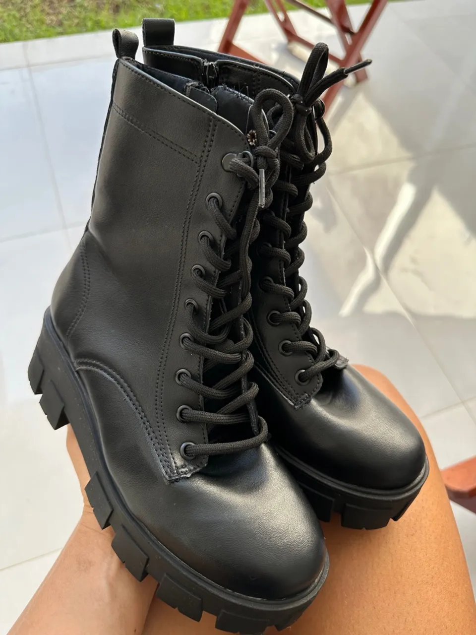 Bota Feminina Tratorada Preta