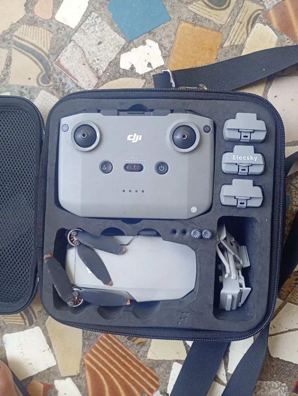 Drone dji mini 2 danificado
