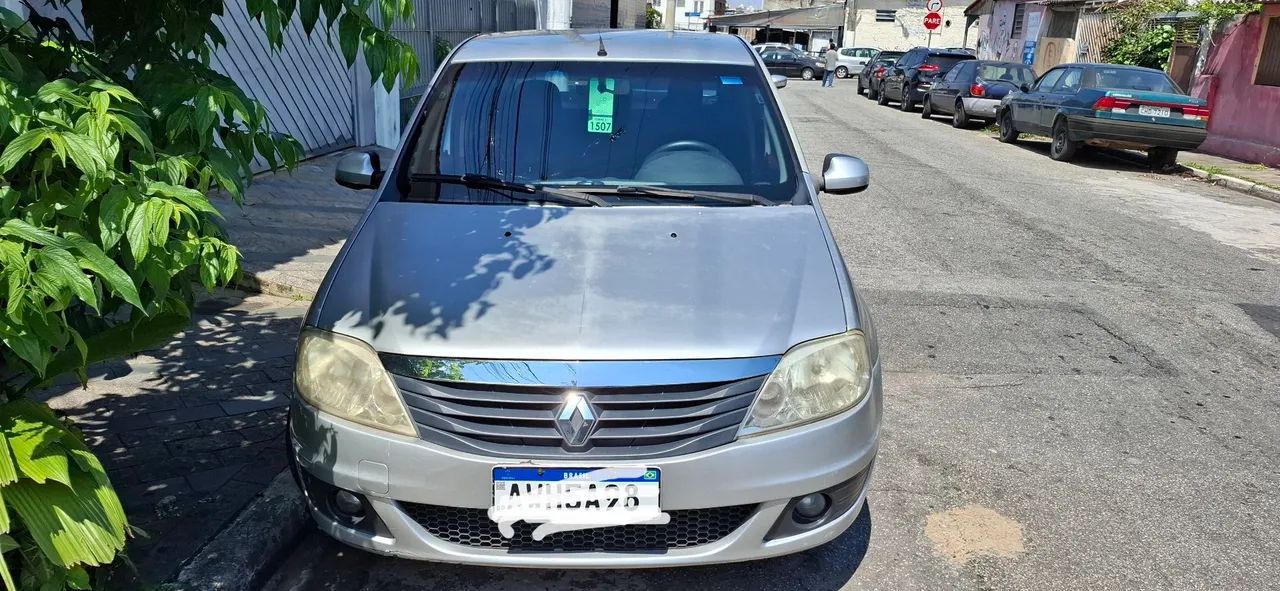 Renault Logan Expression Hi-flex 1.6 8V 4P 2013