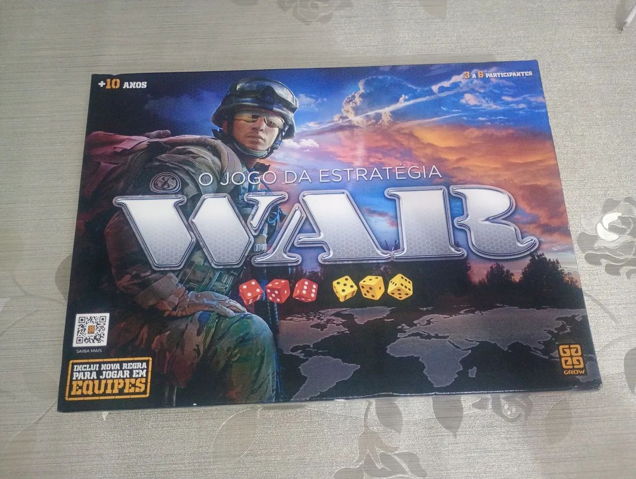 Vendo Jogo de tabuleiro " War"
