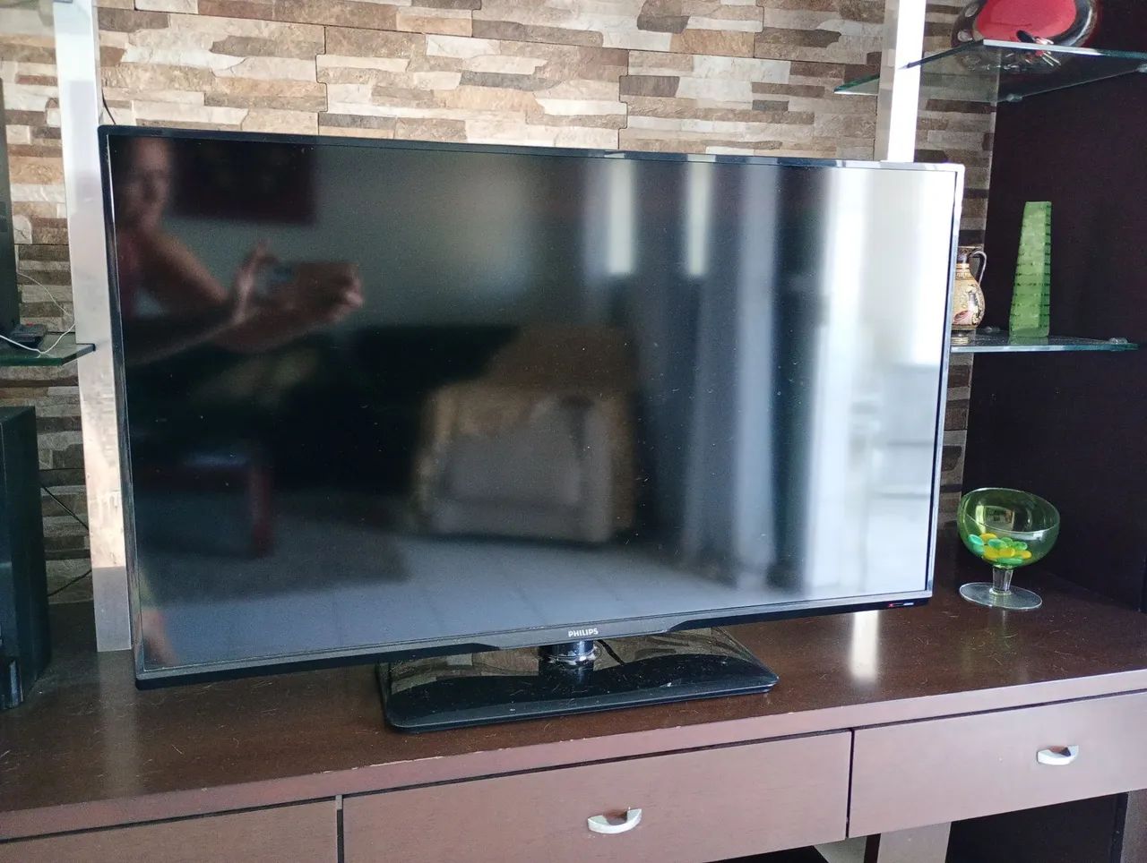 Vende-se televisão super conservada ,de marca Philips, de 40 polegadas. Ela não é smart. - Foto 3
