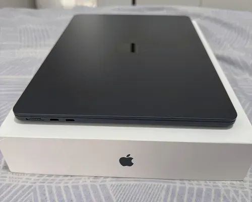 MacBook Air m3 8gb sed 256 midnight sem detalhes ( leia anuncio MacBook Air m3 8gb sed 256 midnight sem detalhes ( leia anuncio