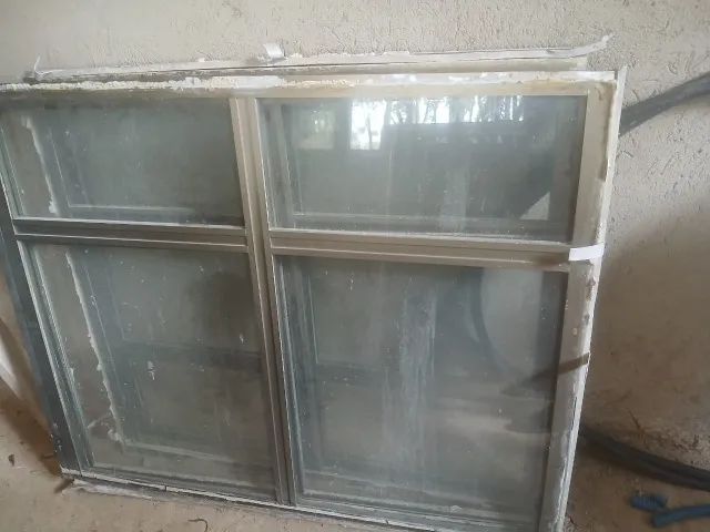 Janelas de Alumínio  usadas em bom estado  - Foto 6