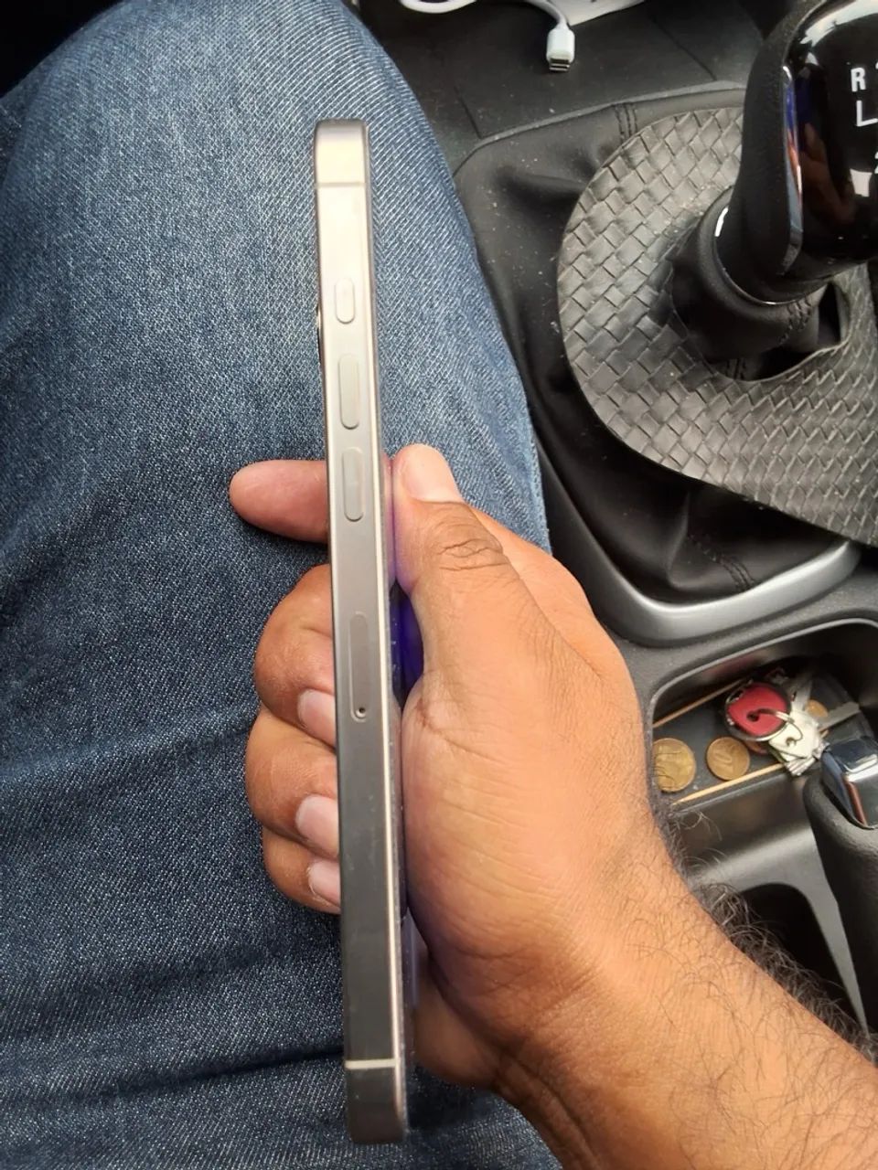 Vende se iPhone 16 pro Max de 256 - Foto 3
