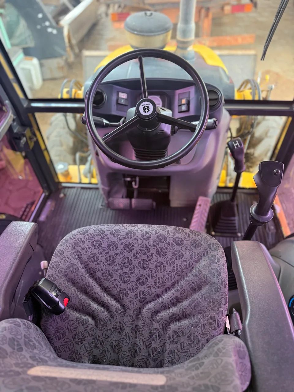 Retroescavadeira NEW HOLLAND B95B ano 2021 - Foto 6