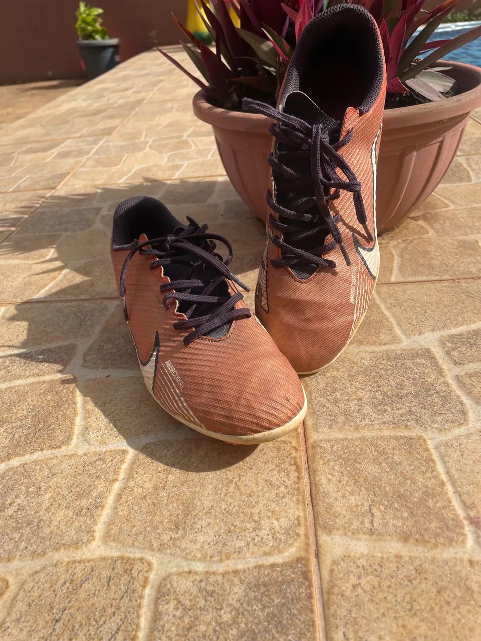 Chuteira Nike mercurial tamanho 38 - Foto 2