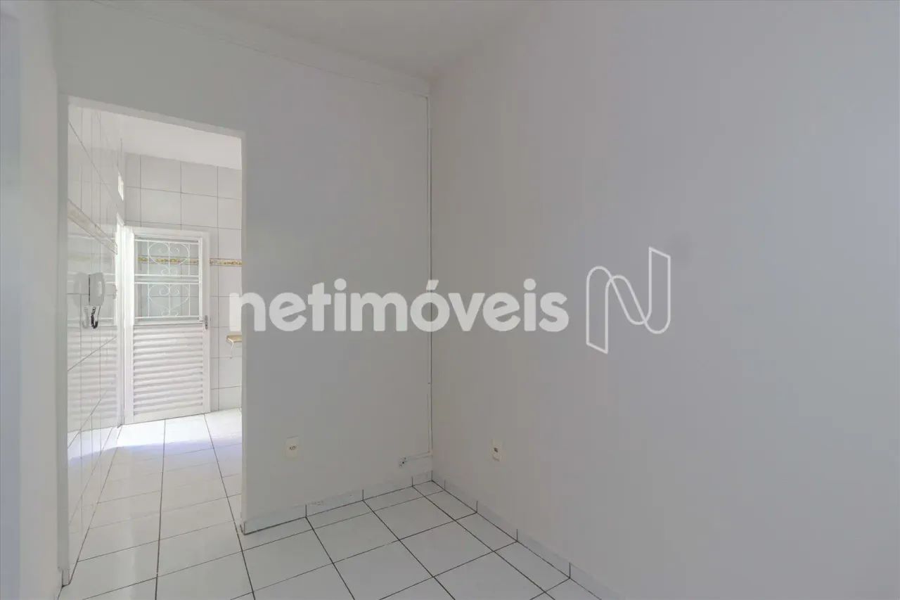 Apartamento de 2 quartos no Maria Virgínia