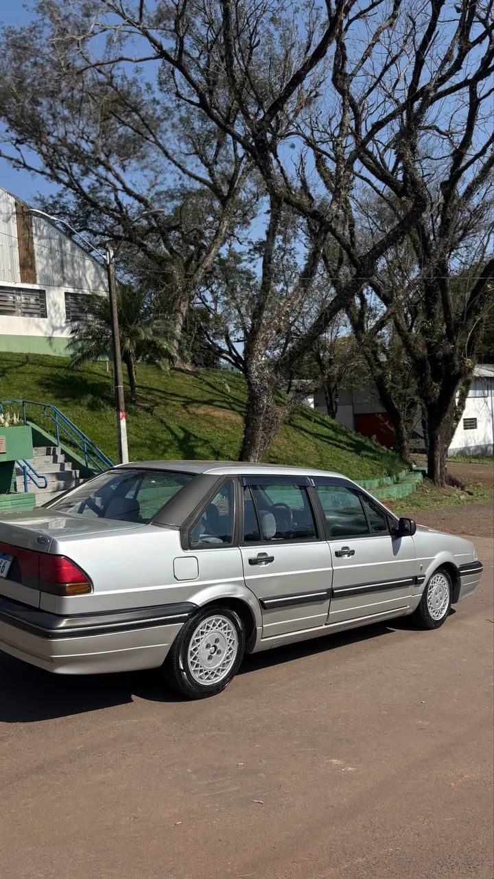 Ford Versailles Ghia 2.0i / 2.0 2P E 4P (álcool) 1992