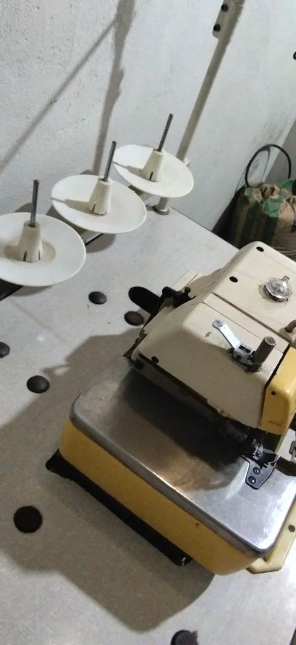 Vendo máquina overlok industrial  - Foto 5