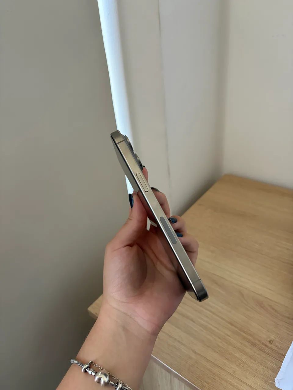 Iphone 15 pro max 256gb semi novo sem marcas de uso - Foto 3