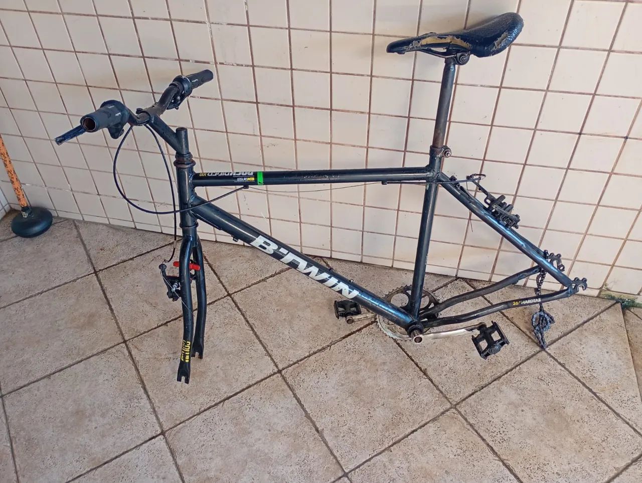 Quadro de bicicleta btwin aro 26 - Foto 2
