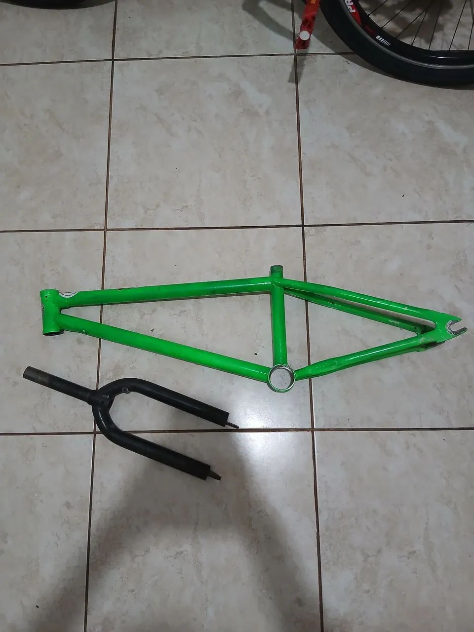 Quadro e garfo aro 20 