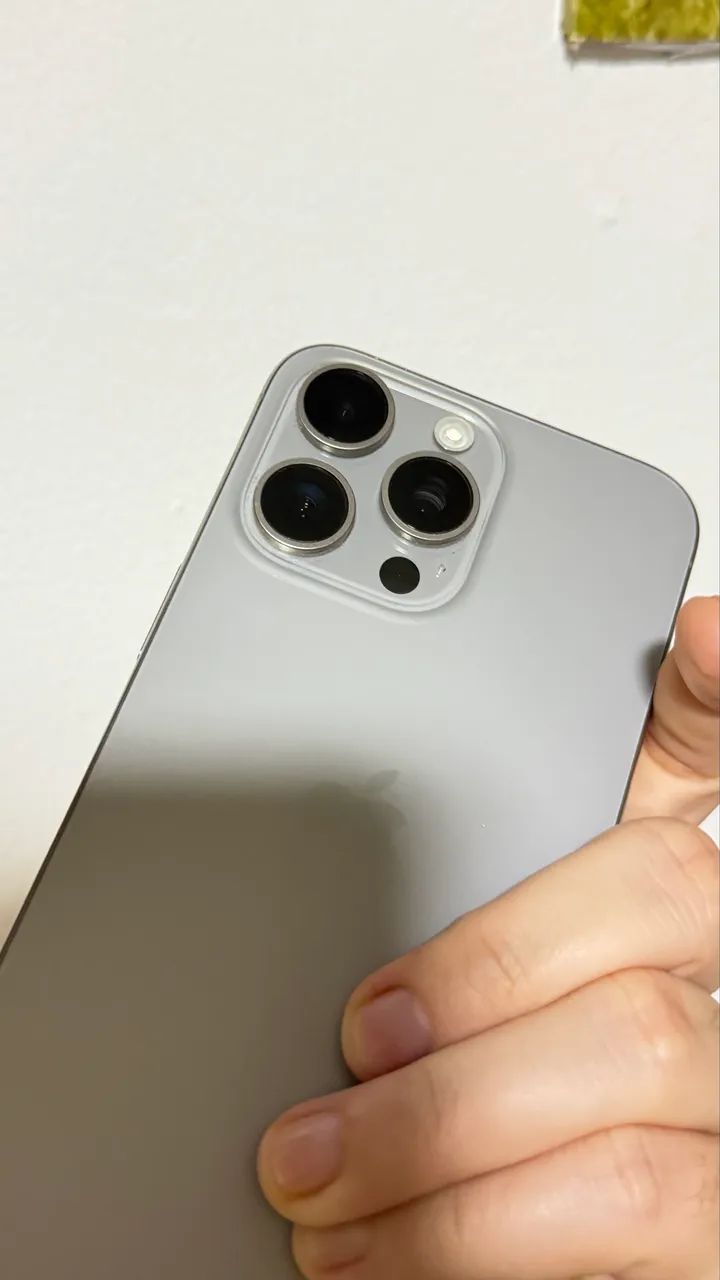 15 pro max iPhone  - Foto 2