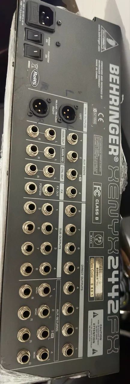 Mesa de som Behringer Xenix 2442 Fx  - Foto 6
