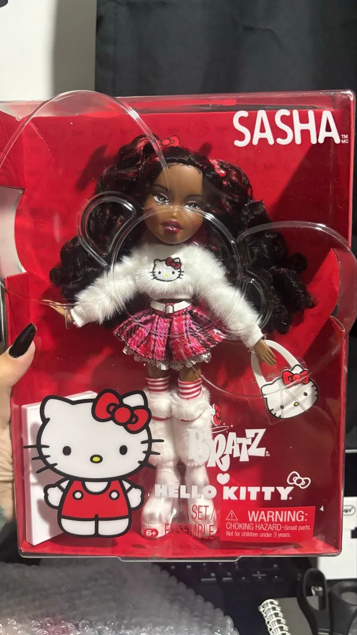 Bratz hello kitty Sasha  - Foto 3