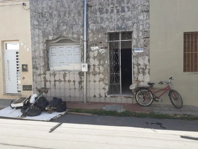 Vendo casa no Centro de Simão Dias/SE