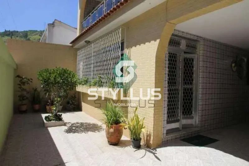 Madureira | Casa 3 quartos, sendo 1 suite - Foto 2