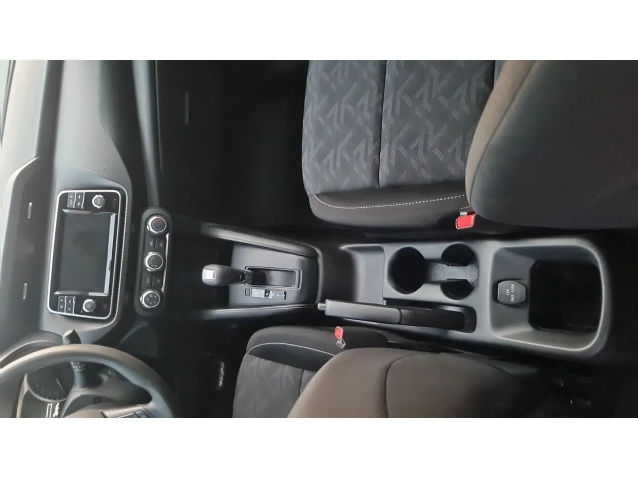 Nissan Kicks Sense 1.6 16V Flex Aut., foto 9 de 17