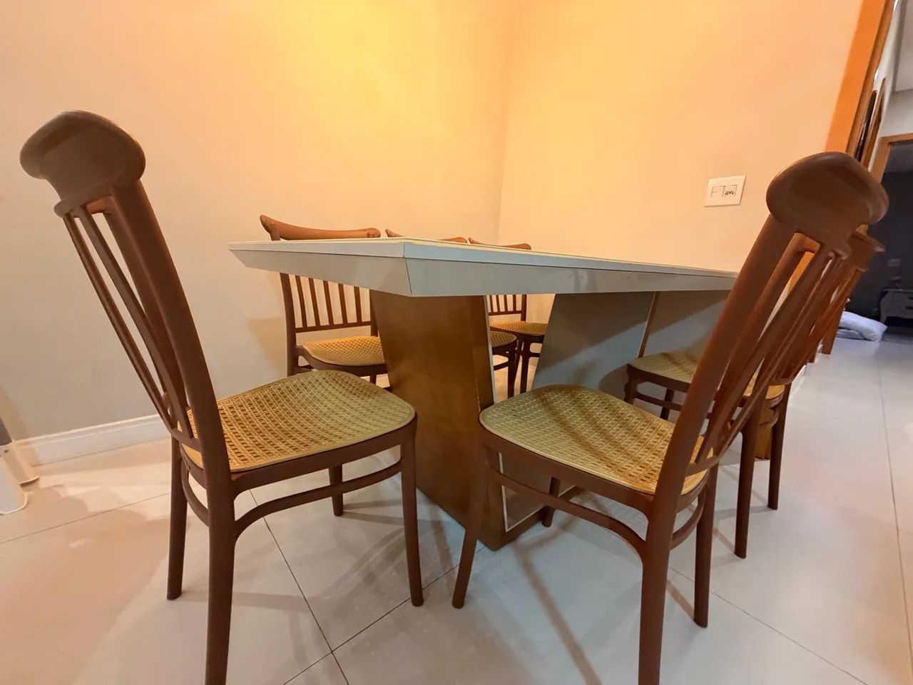 Mesa de jantar 1.80 x 0,90  - Foto 5