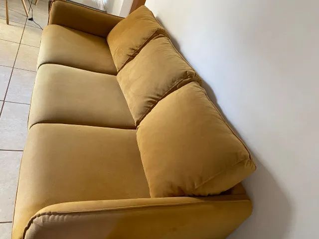 Sofá amarelo 3 lugares - Foto 3