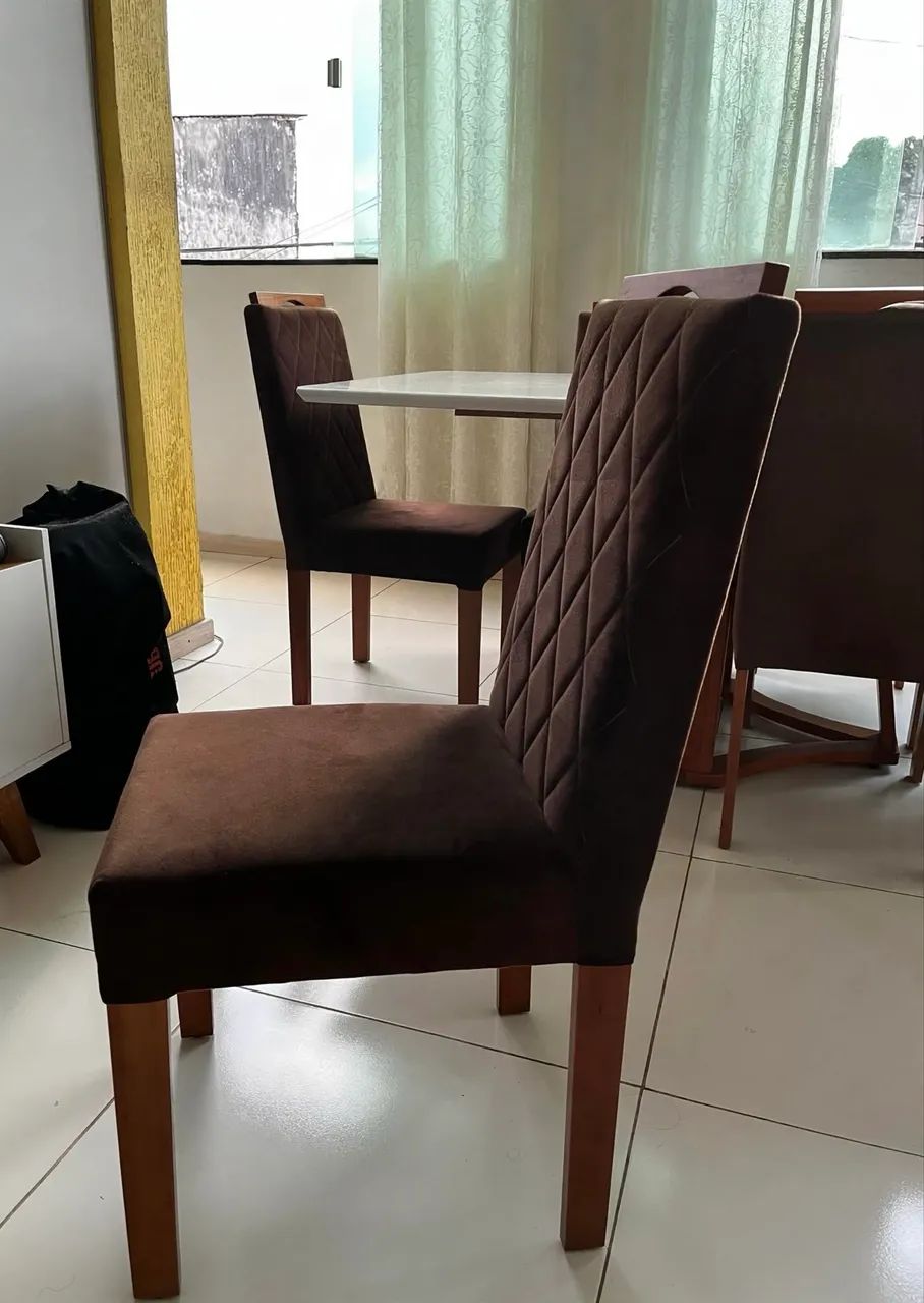 Vendo conjunto de cadeiras 