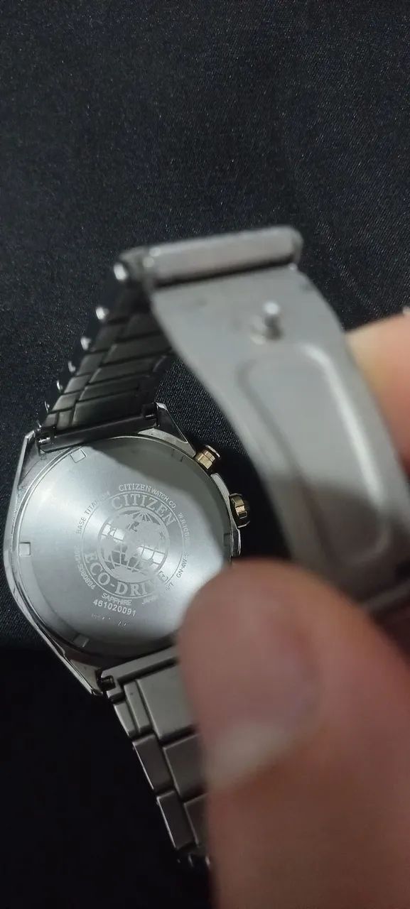 Relógio citizen eco-drive titanium 