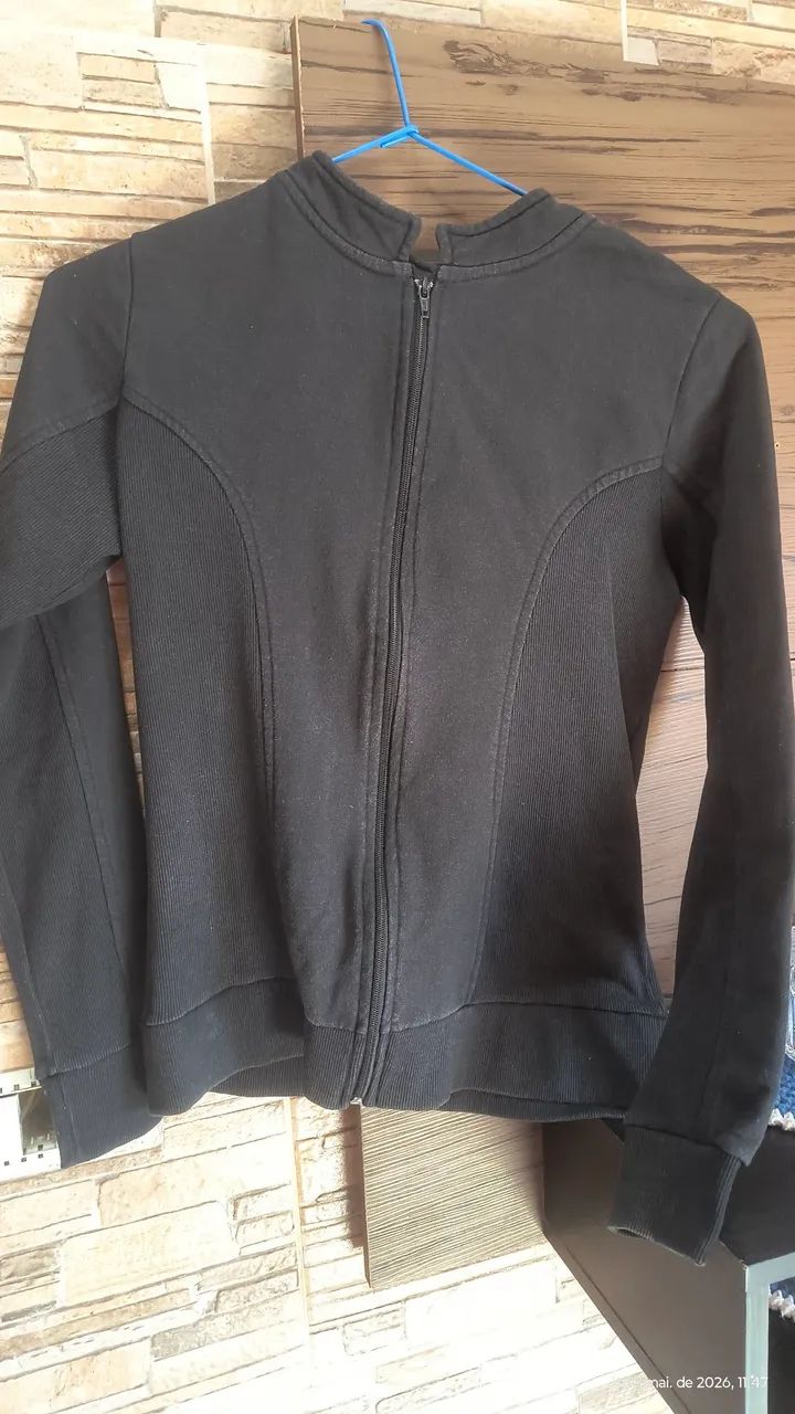 Blusa moletom com zíper tamanho M