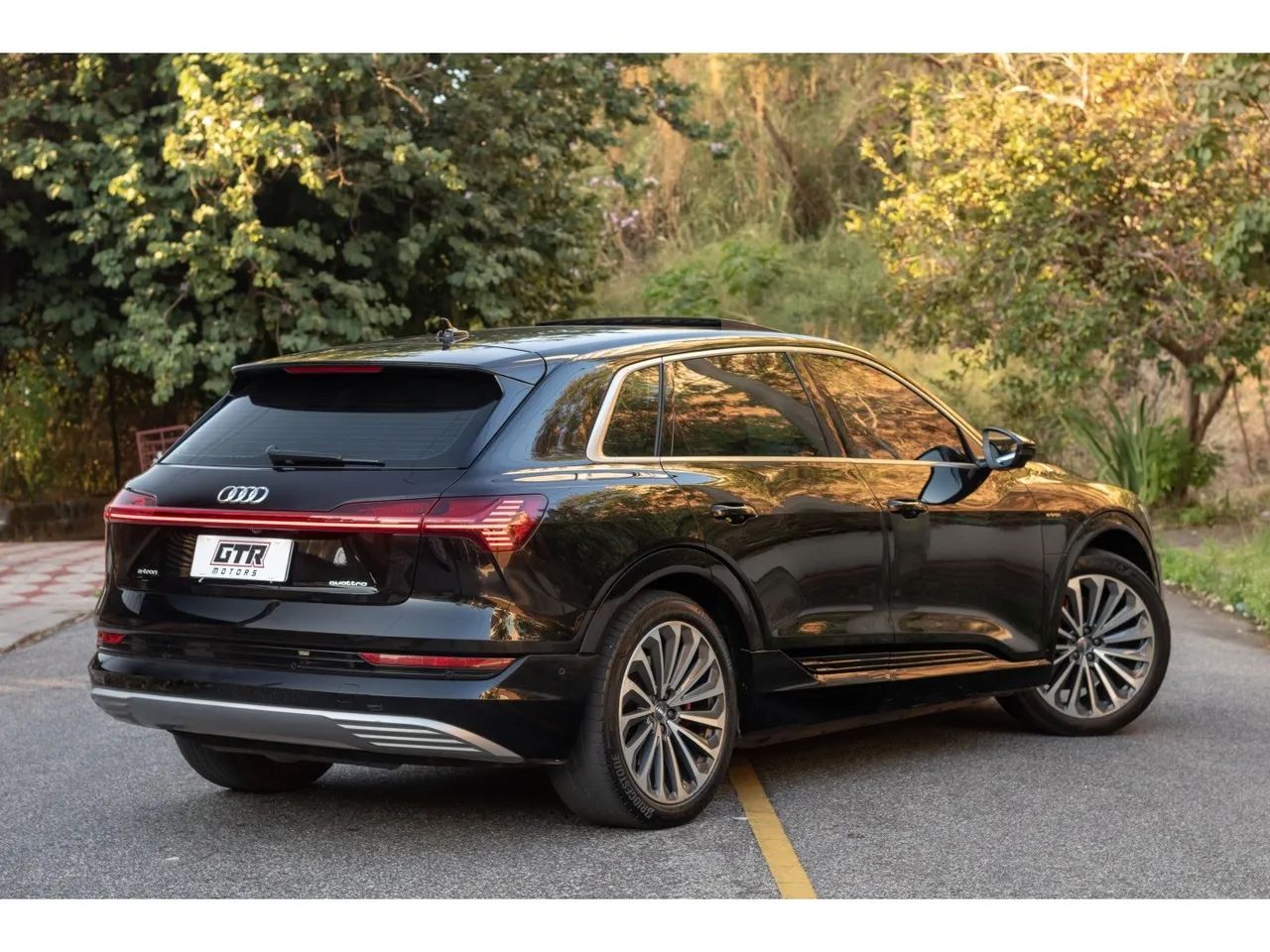 Audi E-Tron Performace Aut. (elétrico) 2020 - Foto 2