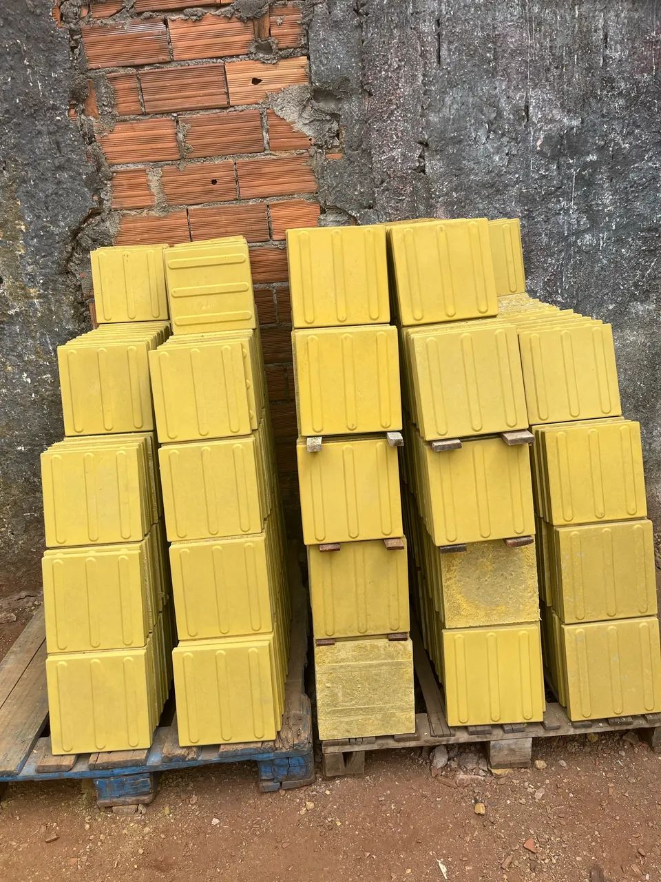 Pingadeiras e piso tátil  - Foto 2