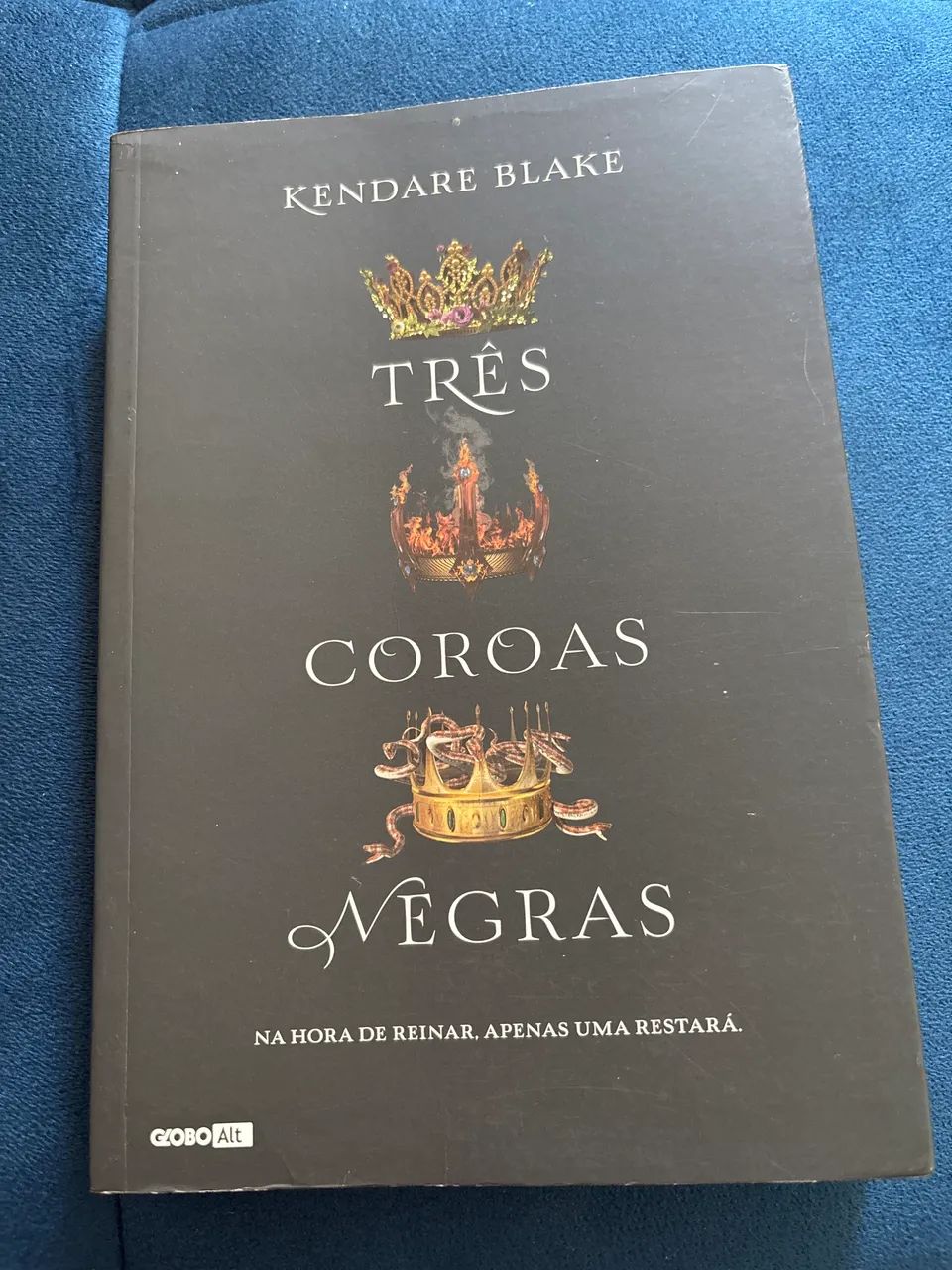 Três Coroas Negras