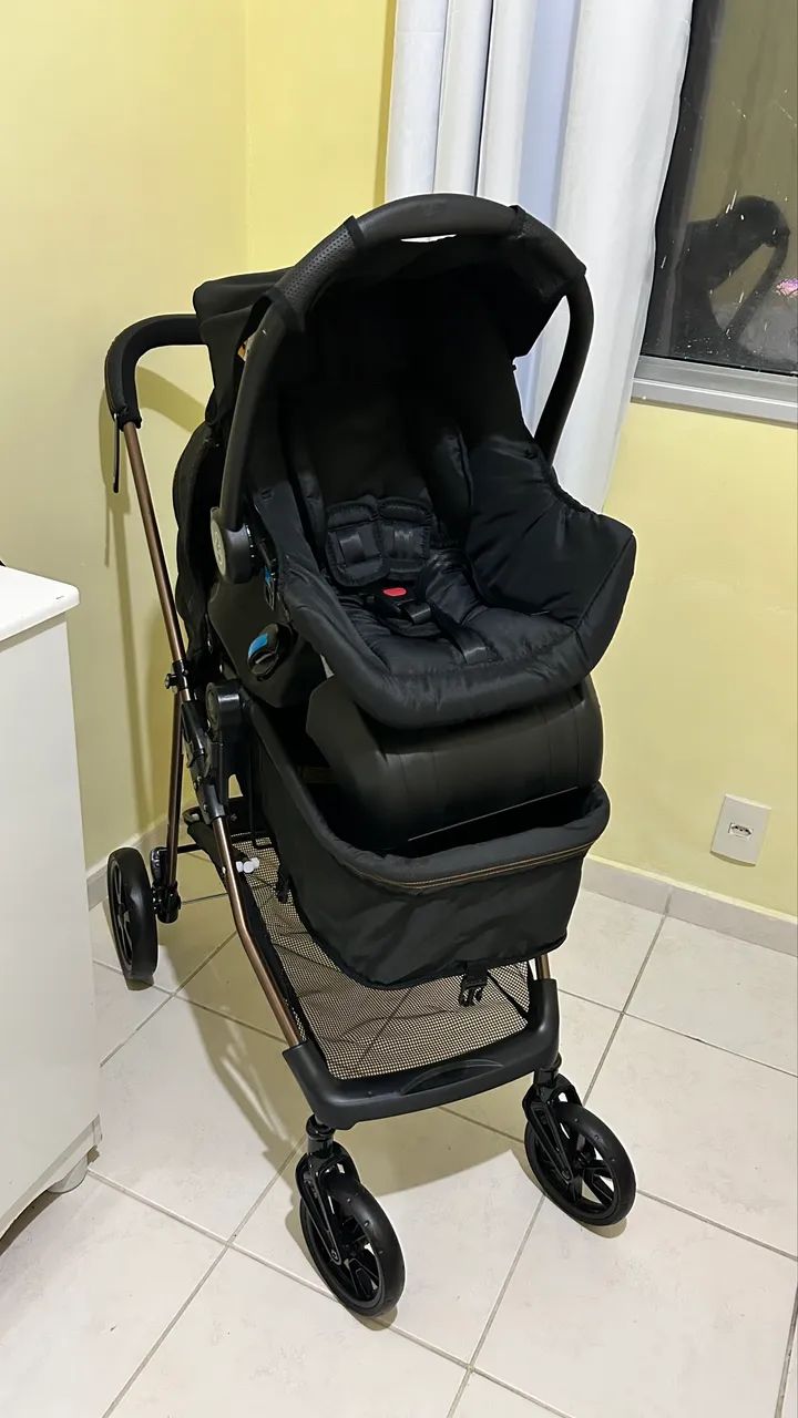 Kit galzerano com carrinho de passeio + bebê conforto + base