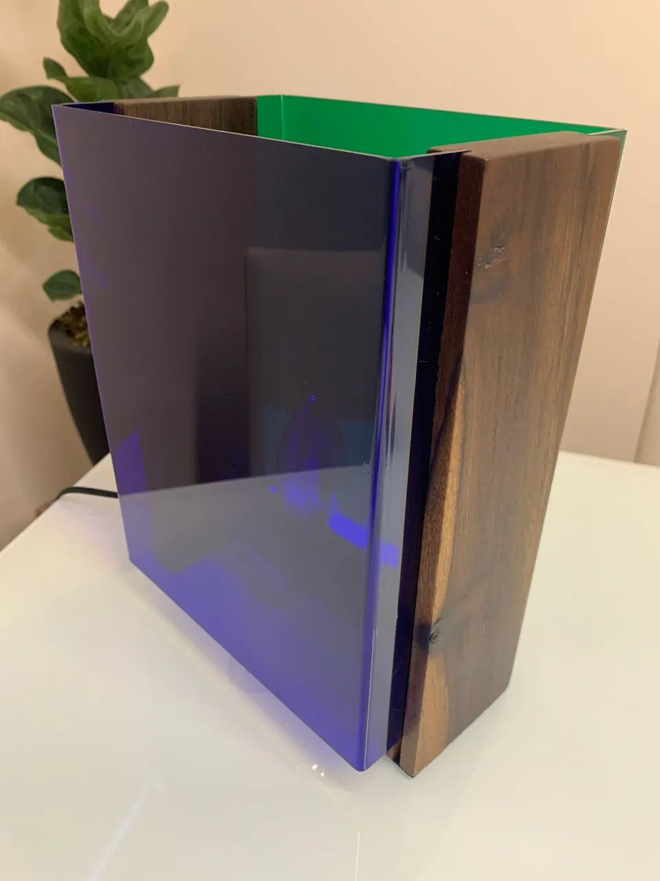 Luminária de mesa em acrílico  - Foto 4